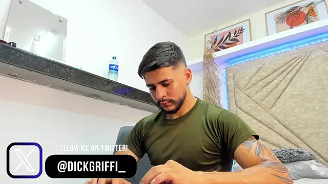 Snapshot of DickGriffith_ chatting on February 13, 2025, 3:35 pm DickGriffith online show from February 13, 2025, 3:35 pm