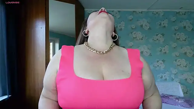 LizaMilfa online show from September 18, 2025, 12:30 pm