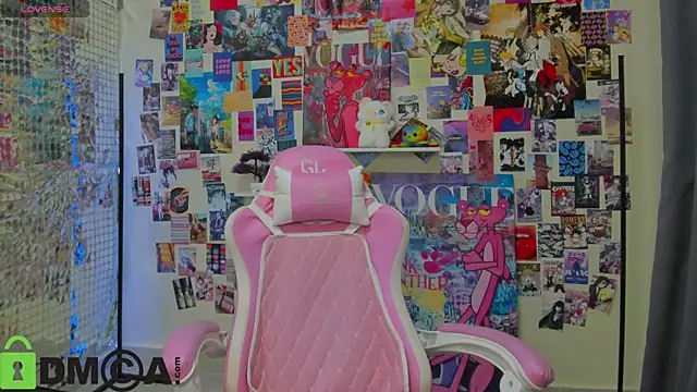 Snapshot of Chio_Mio chatting on October 18, 2025, 2:13 am Chio Mio online show from October 18, 2025, 2:13 am