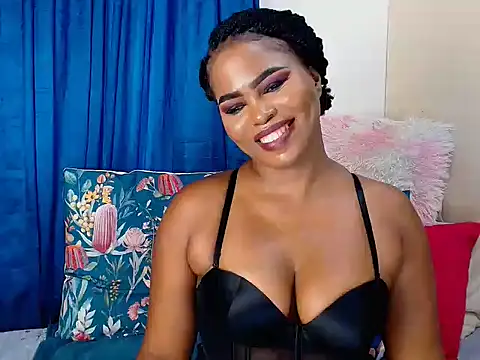 Snapshot of Sadehx chatting on February 28, 2025, 3:15 pm Sadehx online show from February 28, 2025, 3:15 pm