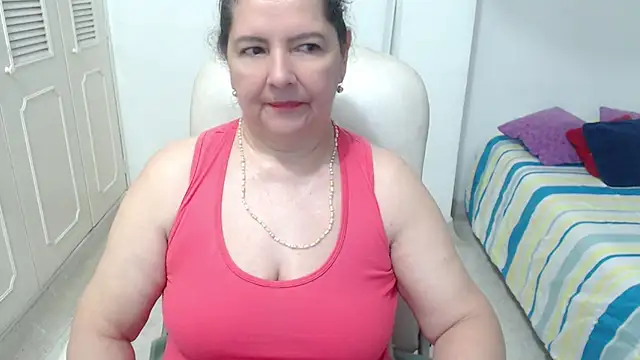 Snapshot of leonela_69 chatting on May 15, 2026, 10:35 am leonela 69 online show from May 15, 2026, 10:35 am