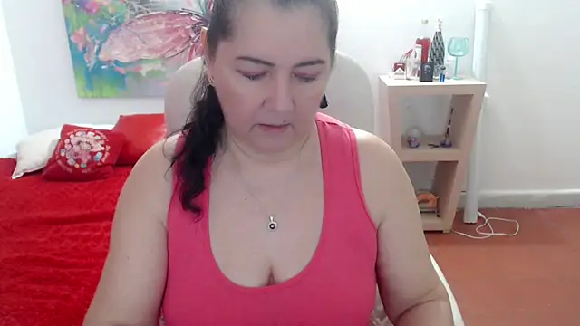 leonela 69 online show from February 5, 2026, 1:45 am