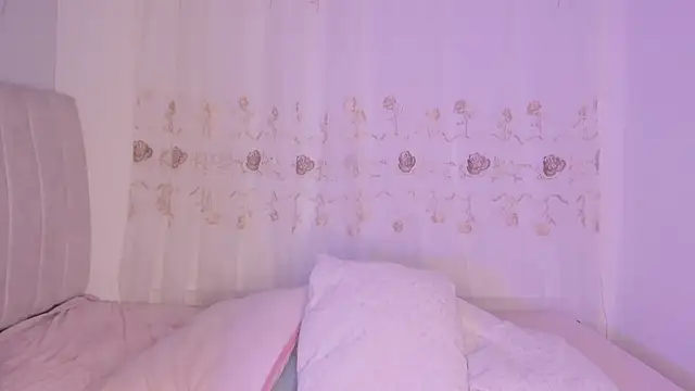 purplelilith3 online show from March 30, 2026, 10:06 am