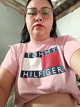 Snapshot of promiscuous-indecent-momm chatting on January 31, 2026, 7:34 pm promiscuous-indecent-momm online show from January 31, 2026, 7:34 pm