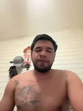 guajiro276565 online show from March 11, 2025, 1:26 am