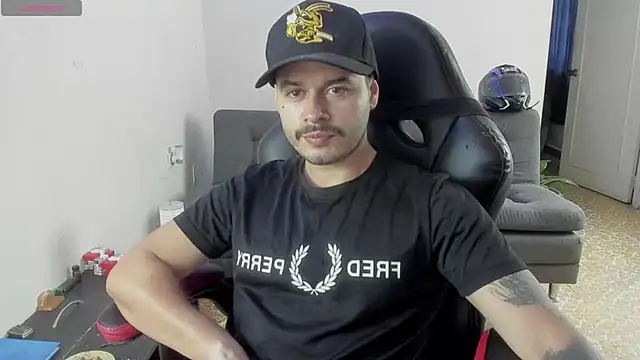 ragnar lothbrok777 online show from November 30, 2025, 4:52 pm