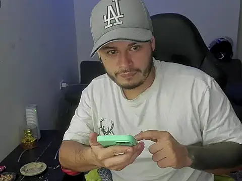 ragnar lothbrok777 online show from April 20, 2026, 12:35 am