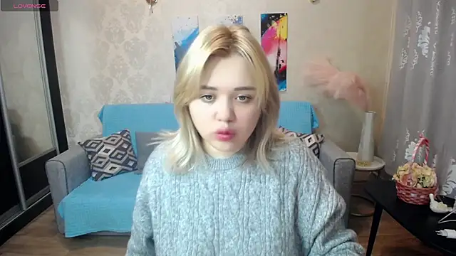 Snapshot of Finna_39 chatting on November 30, 2025, 8:53 pm Finna 39 online show from November 30, 2025, 8:53 pm