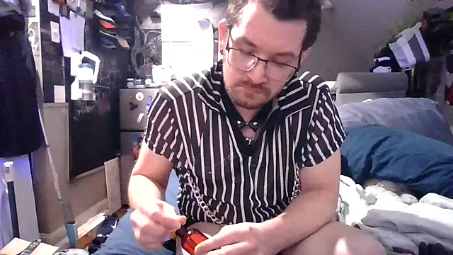 Snapshot of Sk00byJaXxX212 chatting on October 22, 2025, 11:14 pm Sk00byJaXxX212 online show from October 22, 2025, 11:14 pm