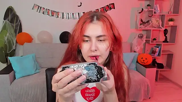 GabriellaMays online show from November 2, 2025, 5:12 am