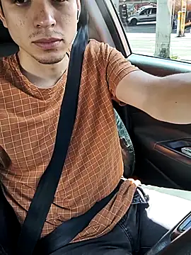 Snapshot of xXDavisXx chatting on October 28, 2025, 3:55 pm xXDavisXx online show from October 28, 2025, 3:55 pm