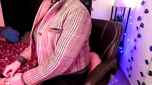 megancatluna online show from January 7, 2026, 6:40 am