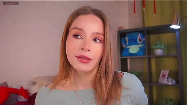 TaiteBayles online show from April 10, 2026, 1:56 am