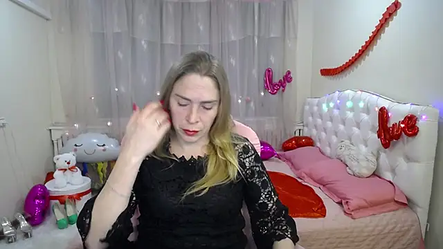 Snapshot of TessaDaybreak chatting on March 5, 2025, 1:17 pm TessaDaybreak online show from March 5, 2025, 1:17 pm
