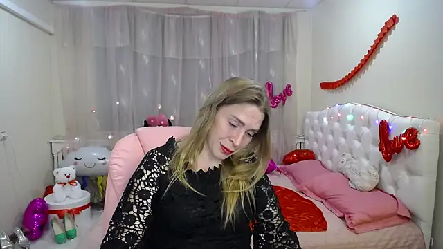 Snapshot of TessaDaybreak chatting on March 5, 2025, 4:24 pm TessaDaybreak online show from March 5, 2025, 4:24 pm