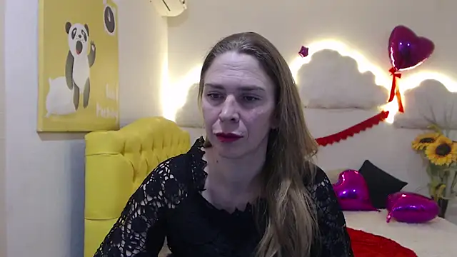 Snapshot of TessaDaybreak chatting on March 3, 2025, 1:34 pm TessaDaybreak online show from March 3, 2025, 1:34 pm