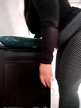 Snapshot of Dalou3a-69 chatting on February 5, 2026, 12:12 pm Dalou3a-69 online show from February 5, 2026, 12:12 pm