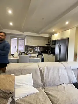 Snapshot of morfeoX chatting on November 9, 2025, 10:52 am morfeoX online show from November 9, 2025, 10:52 am