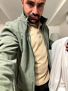 Snapshot of morfeoX chatting on November 8, 2025, 4:38 am morfeoX online show from November 8, 2025, 4:38 am