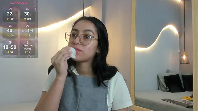 Snapshot of lucelly_15 chatting on January 14, 2026, 11:47 am lucelly 15 online show from January 14, 2026, 11:47 am