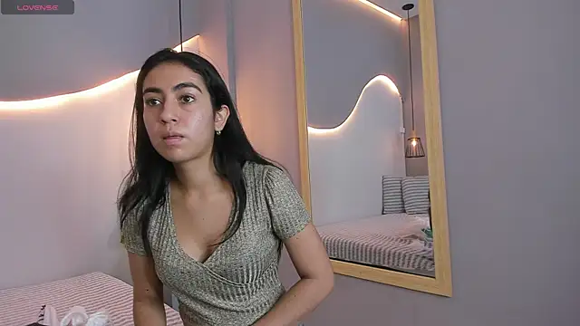 lucelly 15 online show from September 24, 2025, 11:17 am