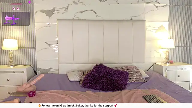 Snapshot of JanickBaker chatting on July 8, 2026, 6:19 pm JanickBaker online show from July 8, 2026, 6:19 pm