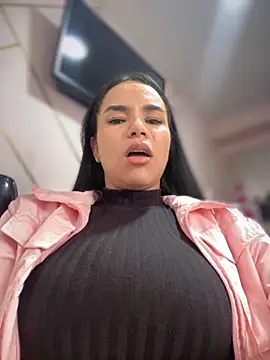 Naatalia online show from October 6, 2025, 9:48 pm