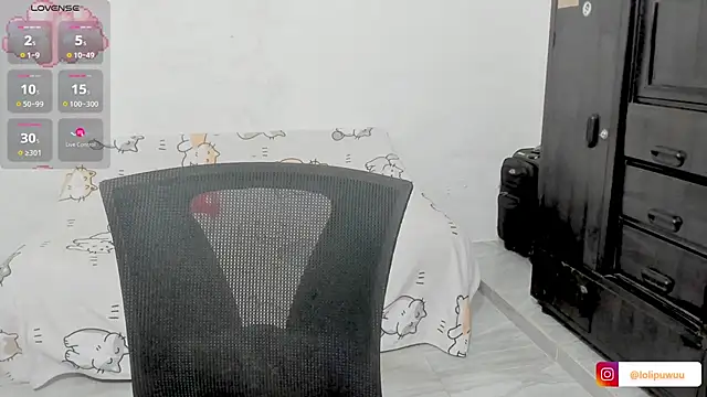 Naoko 7w7 online show from February 24, 2026, 1:06 am