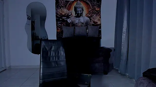 Snapshot of Valentino_Dosantos_ chatting on November 27, 2025, 9:15 pm Valentino Dosantos online show from November 27, 2025, 9:15 pm