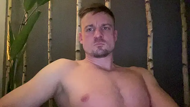 Snapshot of Hagener985 chatting on February 4, 2026, 11:55 pm Hagener985 online show from February 4, 2026, 11:55 pm