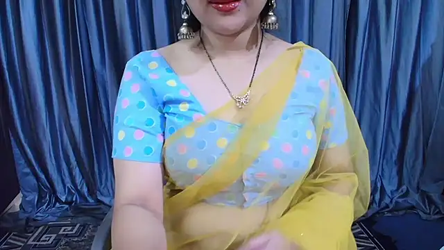 Snapshot of goldiwets chatting on February 2, 2026, 3:49 am goldiwets online show from February 2, 2026, 3:49 am