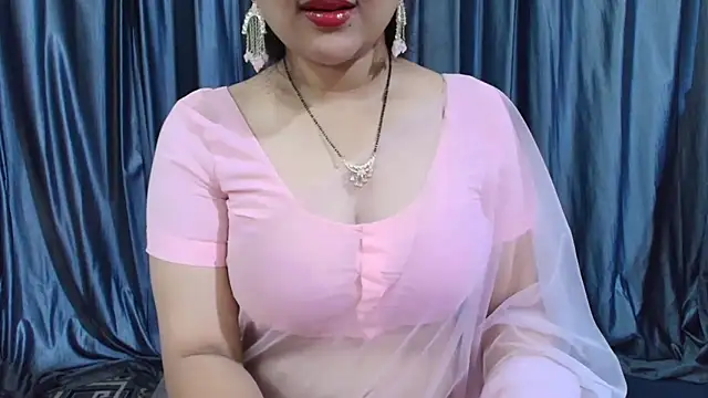 Snapshot of goldiwets chatting on February 5, 2026, 2:18 am goldiwets online show from February 5, 2026, 2:18 am