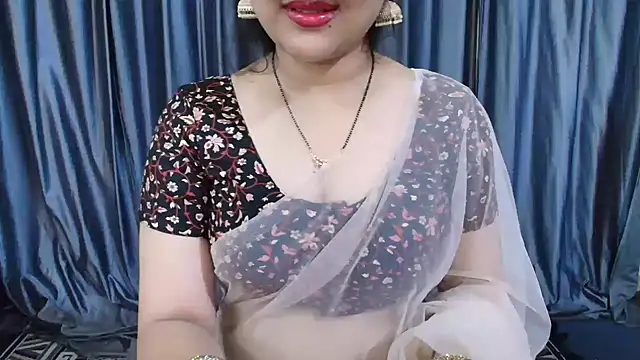 Snapshot of goldiwets chatting on February 3, 2026, 6:22 am goldiwets online show from February 3, 2026, 6:22 am