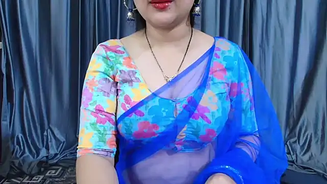 Snapshot of goldiwets chatting on February 18, 2026, 3:37 am goldiwets online show from February 18, 2026, 3:37 am