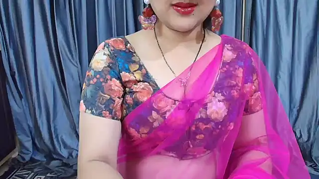 Snapshot of goldiwets chatting on February 14, 2026, 4:13 am goldiwets online show from February 14, 2026, 4:13 am