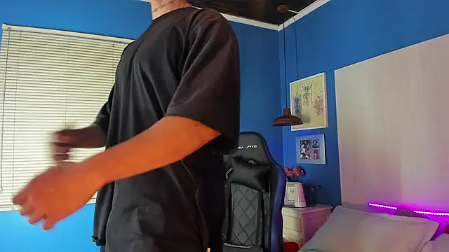 KaryBig3 online show from March 21, 2025, 7:22 am