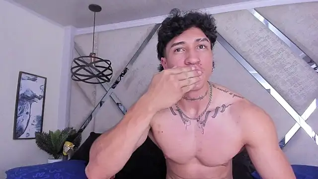 KaryBig3 online show from February 23, 2025, 8:06 am