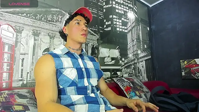 KaryBig3 online show from March 13, 2025, 4:27 am