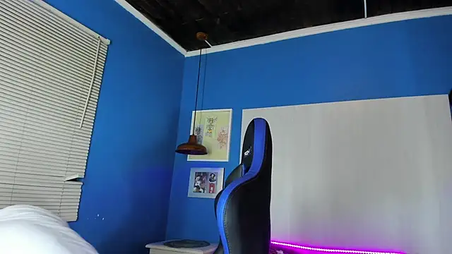 KaryBig3 online show from March 18, 2025, 8:06 am