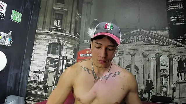 KaryBig3 online show from February 27, 2025, 4:35 am