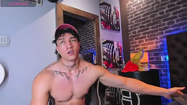 KaryBig3 online show from March 16, 2025, 7:59 am