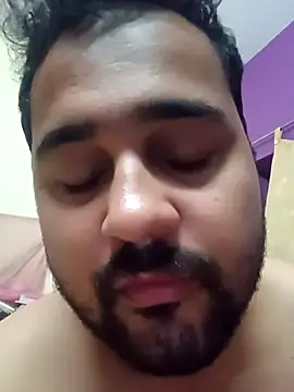 Snapshot of susthovai chatting on March 28, 2026, 7:48 pm susthovai online show from March 28, 2026, 7:48 pm