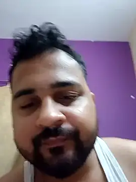 Snapshot of susthovai chatting on May 7, 2026, 7:28 pm susthovai online show from May 7, 2026, 7:28 pm