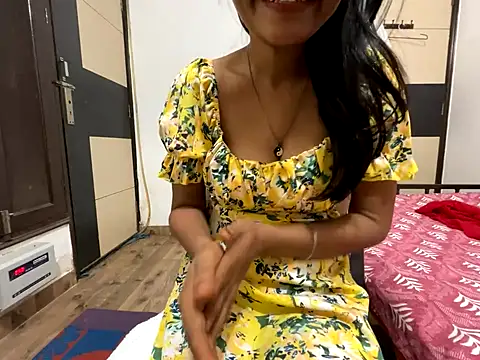 Snapshot of aliya_bhatt chatting on October 5, 2025, 9:05 pm aliya bhatt online show from October 5, 2025, 9:05 pm