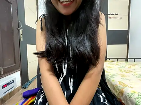 Snapshot of aliya_bhatt chatting on September 21, 2025, 4:45 pm aliya bhatt online show from September 21, 2025, 4:45 pm