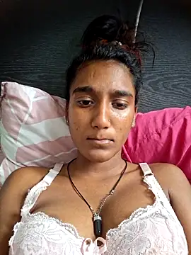 indianpink lips online show from March 6, 2026, 12:33 pm