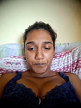 Snapshot of indianpink_lips chatting on November 13, 2025, 11:58 am indianpink lips online show from November 13, 2025, 11:58 am