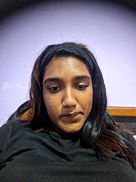 indianpink lips online show from April 20, 2026, 6:53 pm