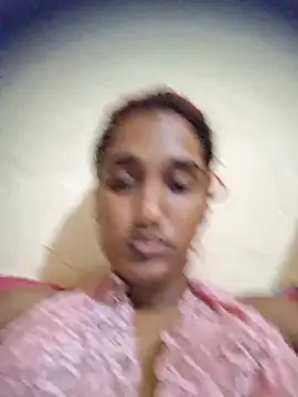 Snapshot of indianpink_lips chatting on December 18, 2025, 12:05 am indianpink lips online show from December 18, 2025, 12:05 am