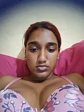 Snapshot of indianpink_lips chatting on December 19, 2025, 8:11 pm indianpink lips online show from December 19, 2025, 8:11 pm